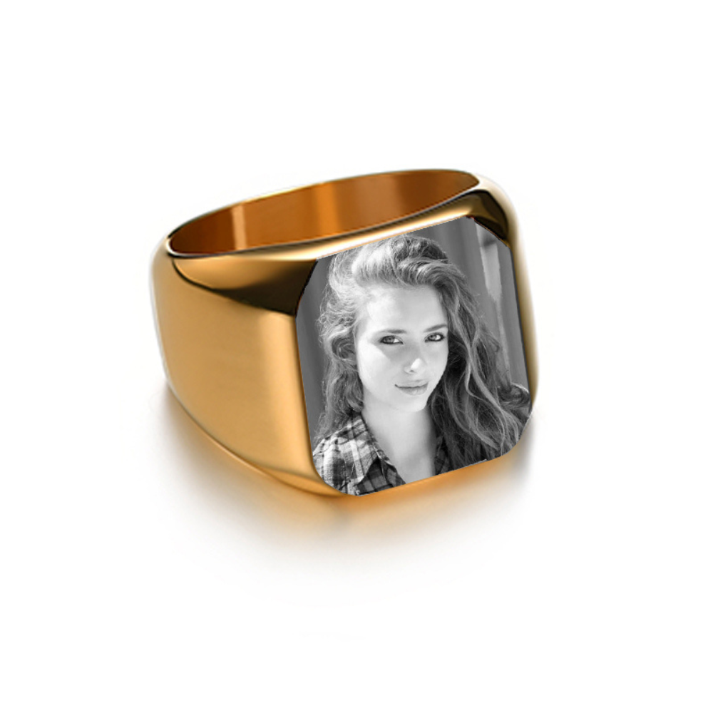 Custom Engraved Signet Ring